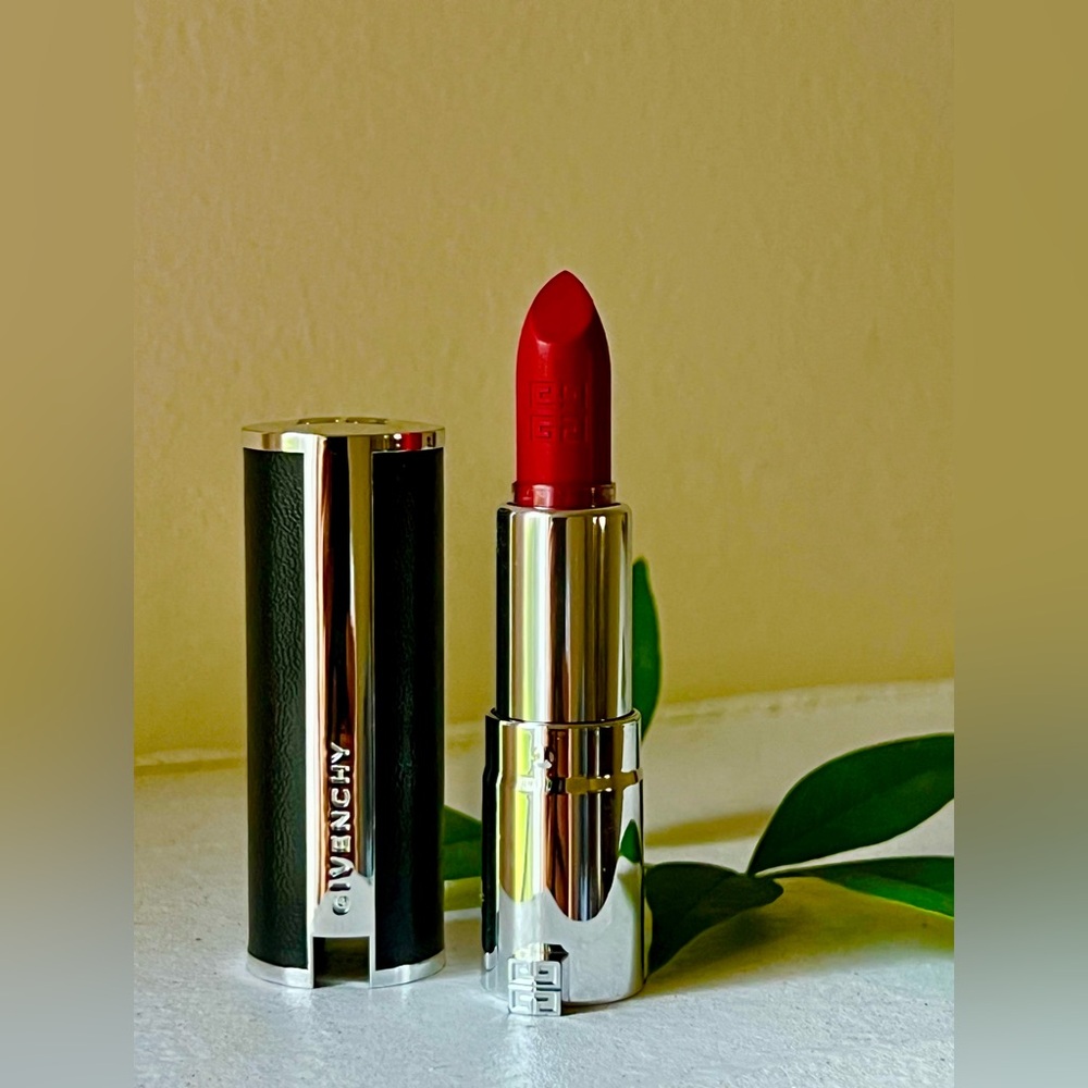 GIVENCHY LE ROUGE INTERDIT INTENSE SILK Lipstick 334 - 1.5 g